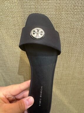 Tory Burch Women Chelsea Thin Band Slide Sandal 04